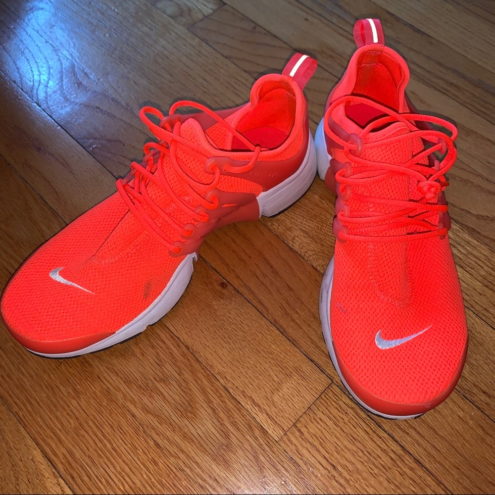 Nike Air Women’s Orange Sneakers